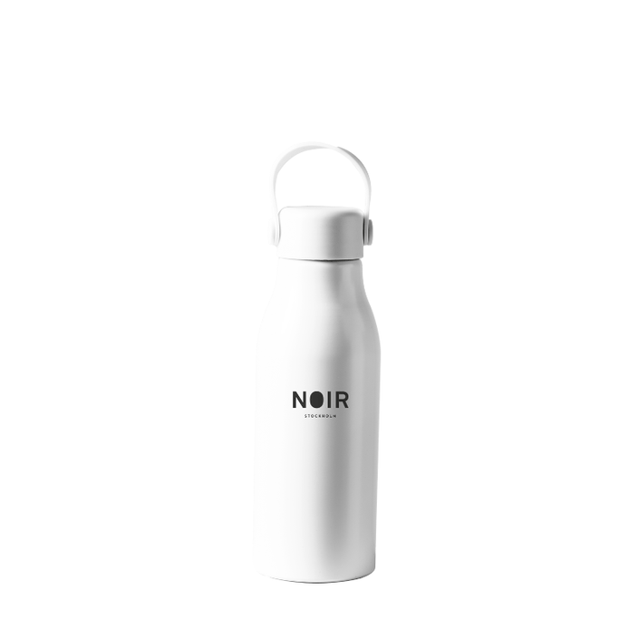"Noir Water Bottle 680 ml återvunnen aluminiumflaska i vit design"